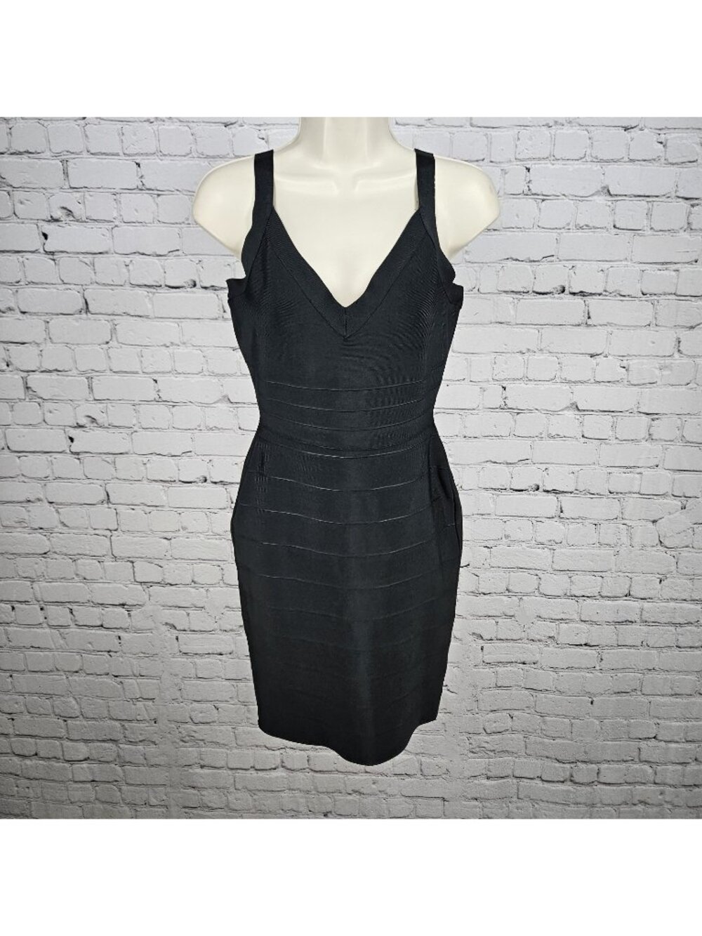 Aqua Black Strappy V Neck Back Zip Stretch Bodycon Short Dress Large L